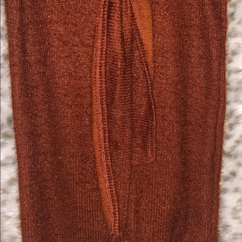 Sweater skirt‎